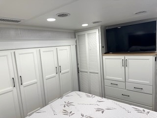 2023 FOREST RIVER RIVERSTONE LEGACY 5TH WHEEL FOR SALE