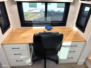 2023 FOREST RIVER RIVERSTONE LEGACY 5TH WHEEL FOR SALE